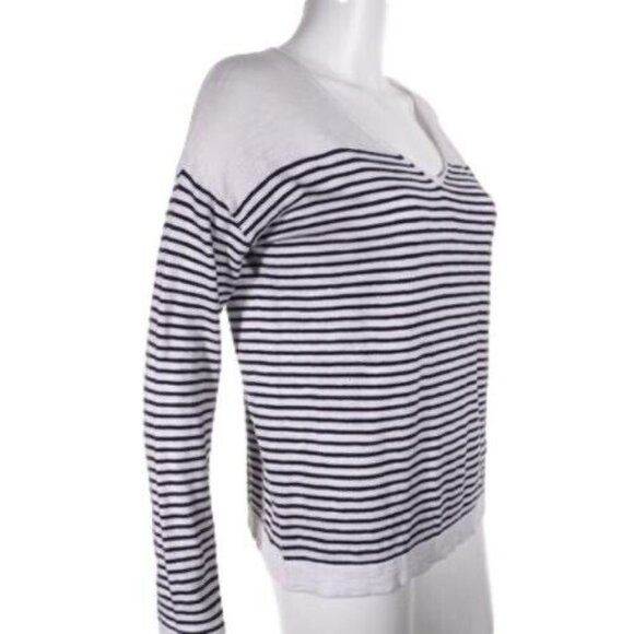 Gap Sweater Women Size Small  V Neck Striped Long Sleeve Black White Pullover - Picture 4 of 11